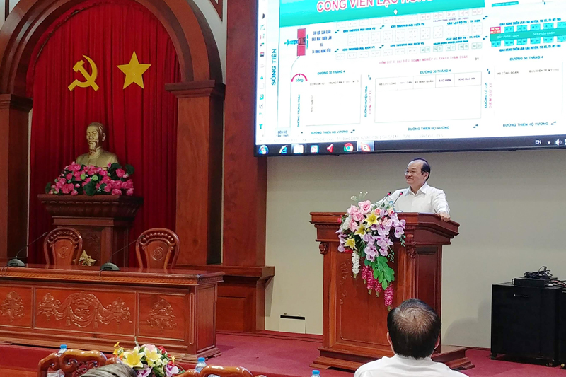 Ông Trần Thanh Đức, Phó Chủ tịch Ủy ban nhân dân tỉnh Tiền Giang chủ trì hội nghị - Ảnh: TDA